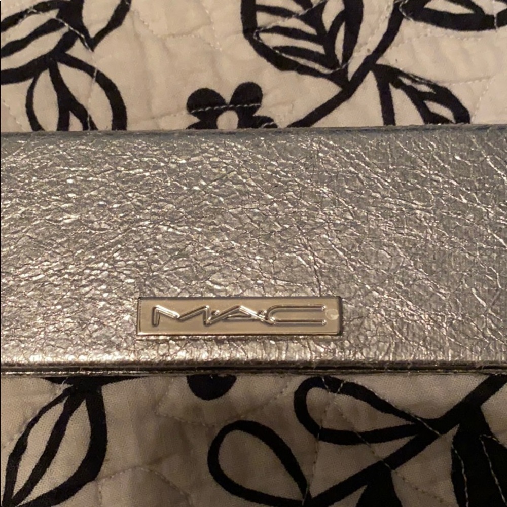 Mac eyeshadow palette